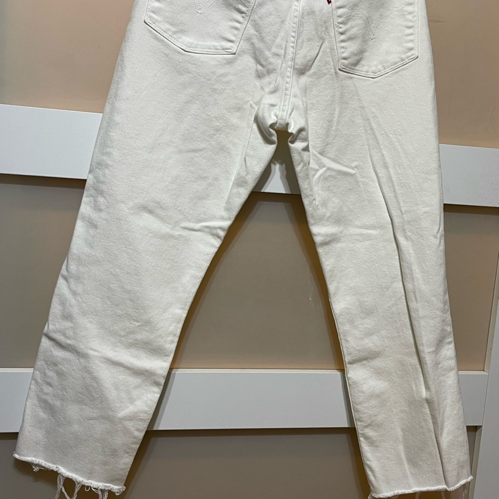 Levi's Women's Cream Ankle Jeans - Picture 6 of 6